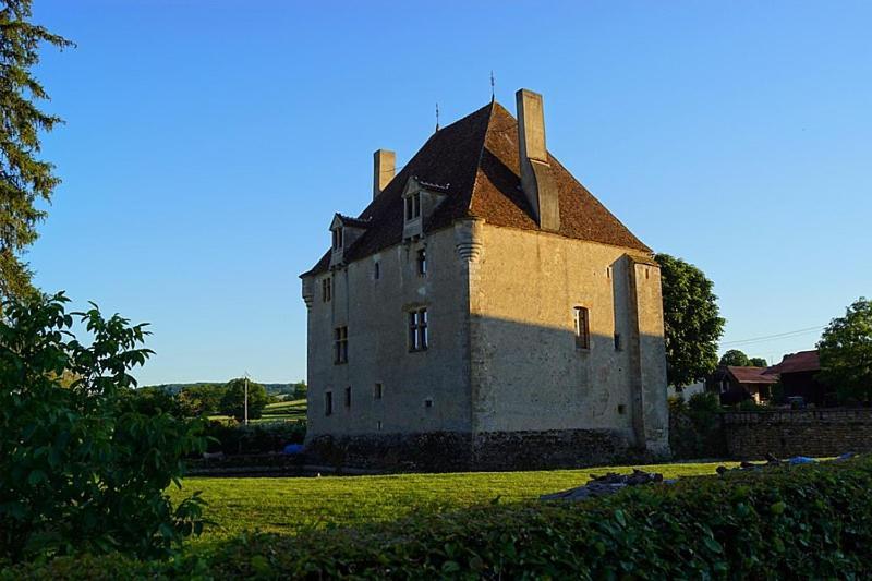 Chambres D'Hotes Les Frerots Lurcy-le-Bourg Exterior photo
