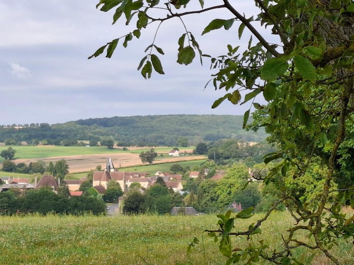 Chambres D'Hotes Les Frerots Lurcy-le-Bourg Exterior photo