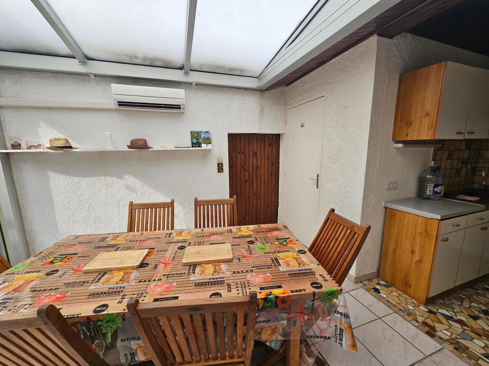 Chambres D'Hotes Les Frerots Lurcy-le-Bourg Exterior photo